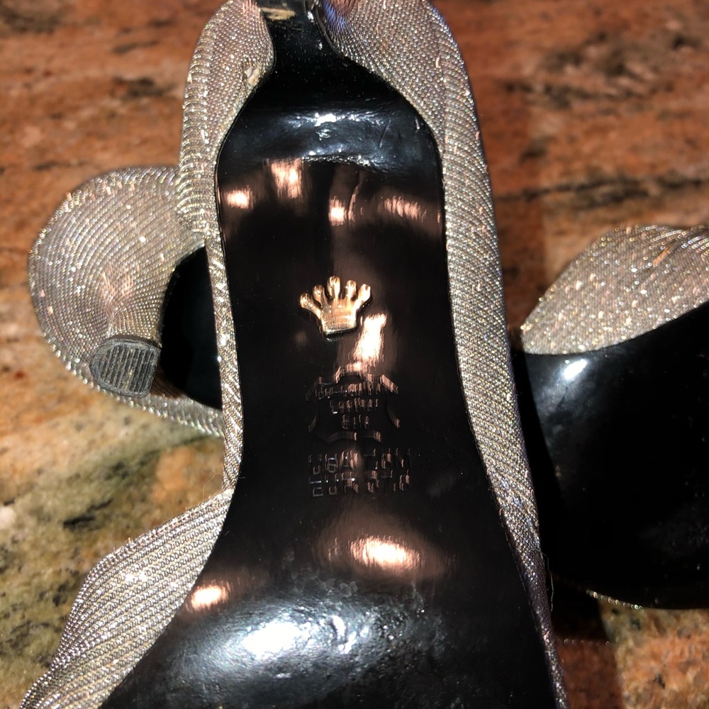 Shoes - Picture 5 of 7